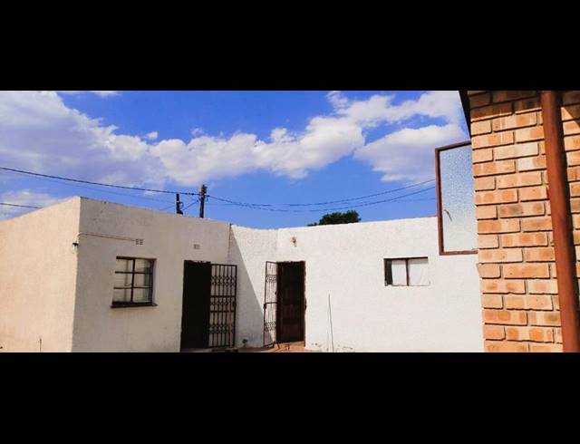 3 BEDROOM HOUSE FOR SALE IN MANKWENG